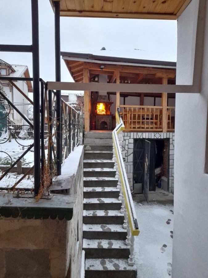 Yana Guest House 多布里尼什特 外观 照片
